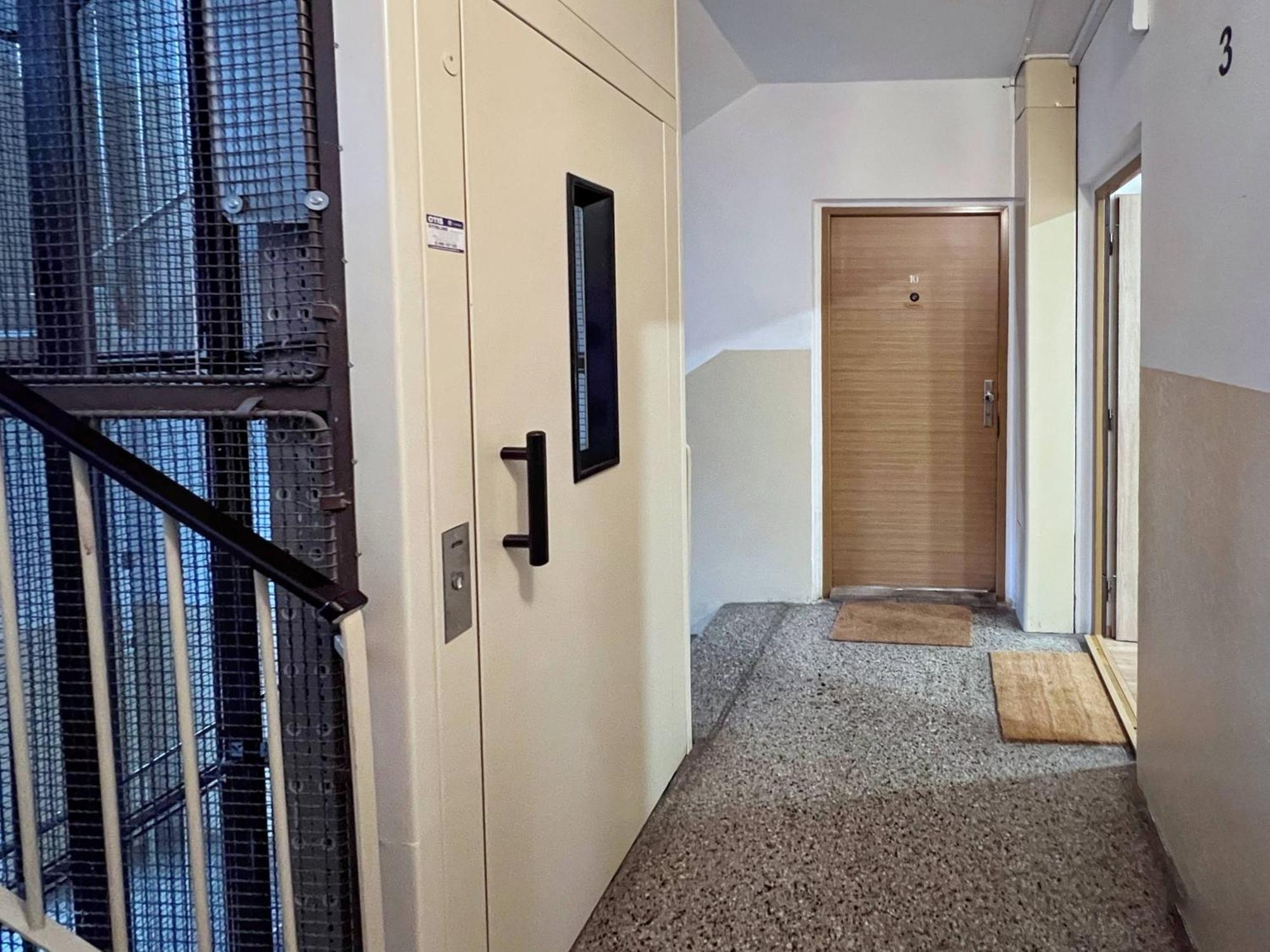 Jana'S Wow Apt, 3 Room, Free Parking, 15'Airpt, 25'City Praha Bagian luar foto